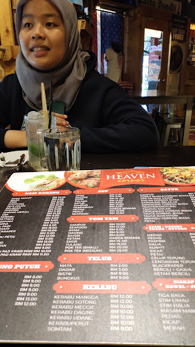 Comentarii opinii despre Heaven Corner