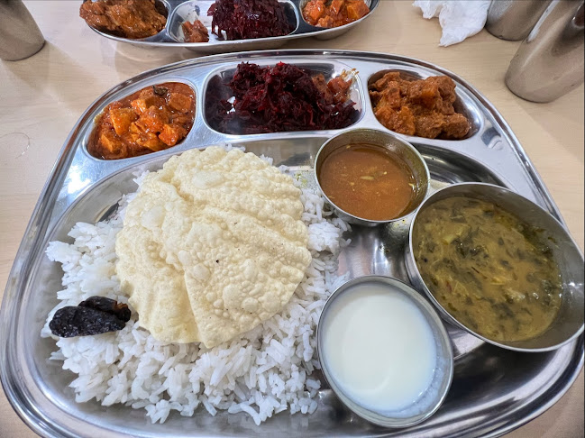 Opinii despre Sathiyanery Vegetarian Food Centre în Kuala Lumpur - Gastronomi dan perhotelan