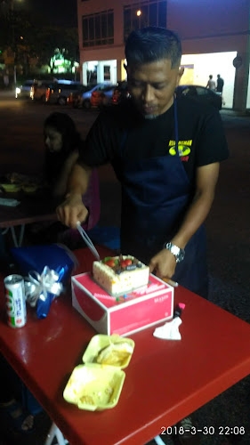 MUAZSS BURGER - NUSA DUTA - Gastronomi dan perhotelan