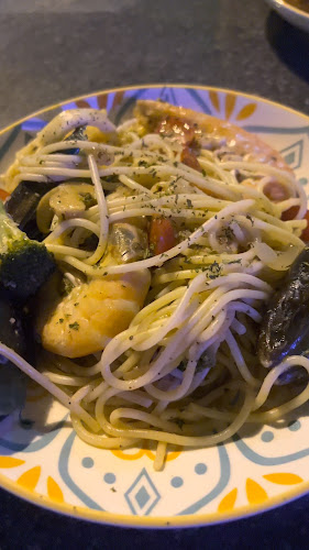 Opinii despre Colourful Beach Cafe @PDGH în Port Dickson - Gastronomi dan perhotelan