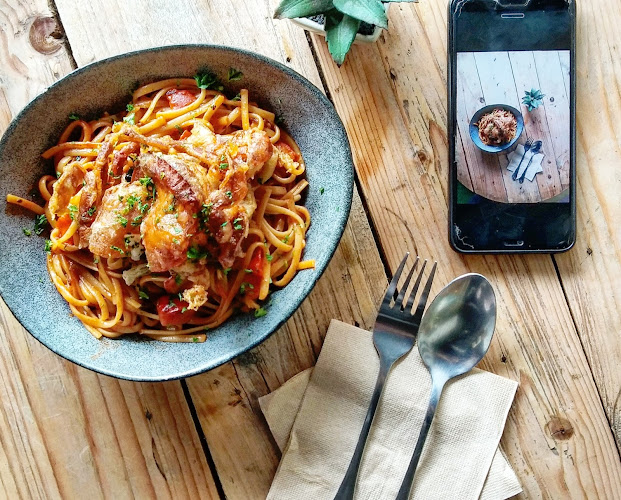 95 Degres Art Cafe - Gastronomi dan perhotelan