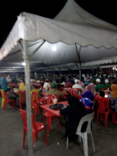 Comentarii opinii despre Restoran Al-Azmi Bistro