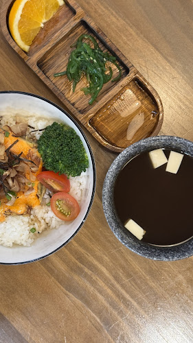 30, Jalan Ismail, Kampung Pegawai, 83000 Batu Pahat, Johor Darul Ta'zim