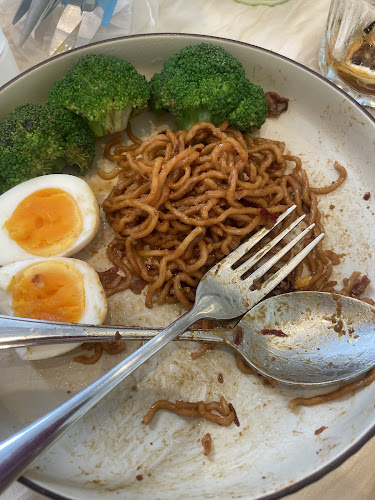 LUMI Cafe - Gastronomi dan perhotelan