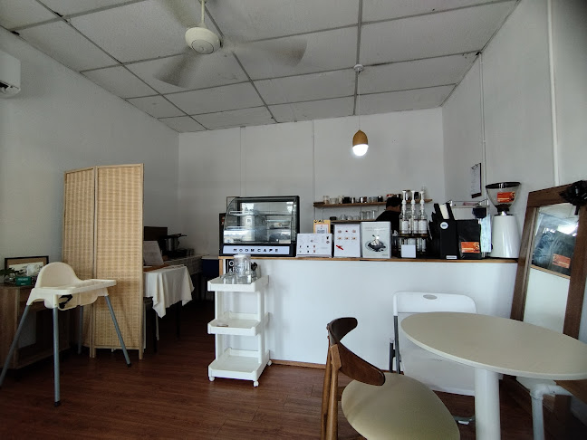 Room Cafe