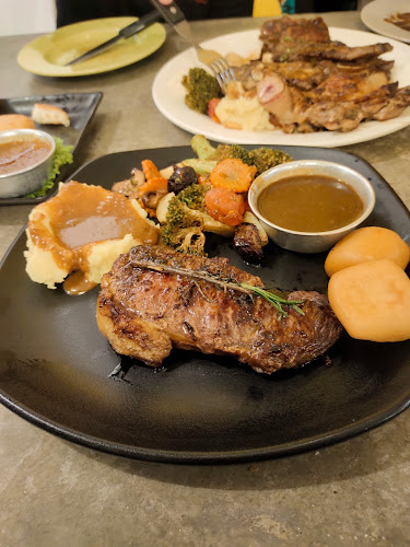 OverStepped Cafe Perdana Heights