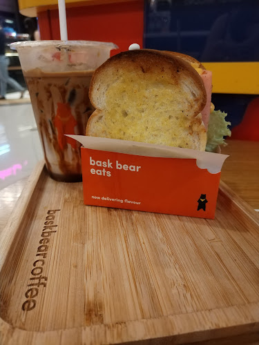 Bask Bear Coffee One Utama - Gastronomi dan perhotelan