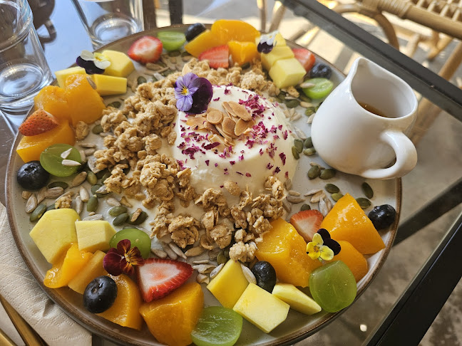 Utoo Boho Cafe & Patisserie