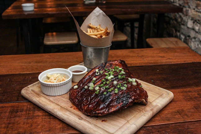 Opinii despre Bottle and Boar (by Jarrod & Rawlins) în Subang Jaya - Gastronomi dan perhotelan