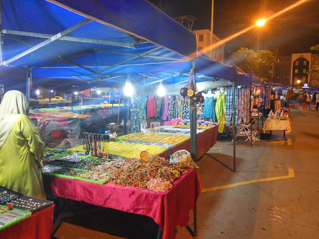 Jln Tun Fuad Stephens, Pusat Bandar Kota Kinabalu, 88000 Kota Kinabalu, Sabah