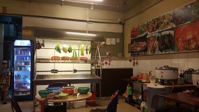 Seafood Padungan Bay Restaurant - Kuching