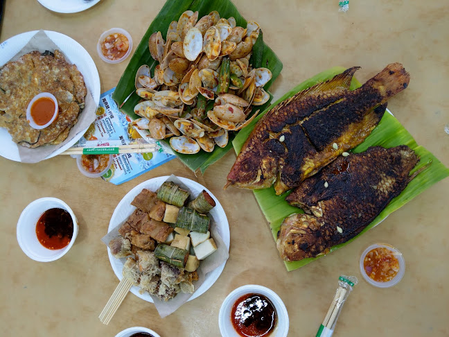 Pusat Makan Taman Tasik (Food Centre ) - Taiping