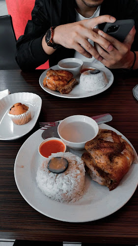 Comentarii opinii despre Kedai Ayamas@Bukit Baru