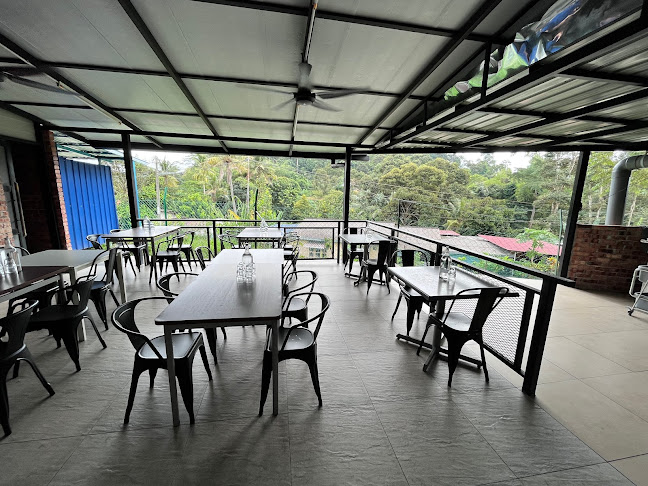 Hayyan Huda Opah's Kitchen