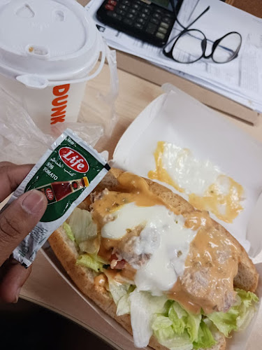 Dunkin' Donuts @ LRT Taman Jaya - Gastronomi dan perhotelan