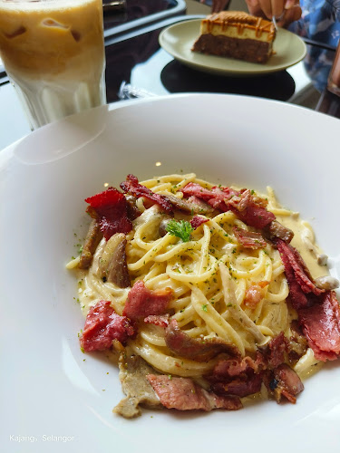 Mittyandbeans - Kajang