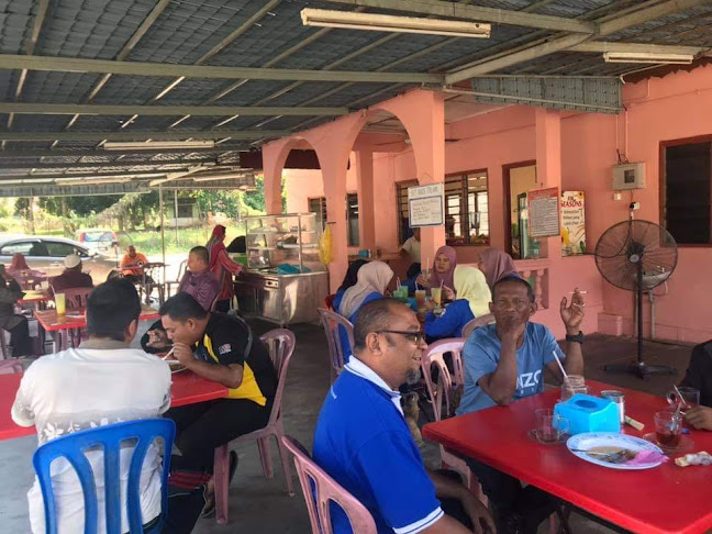 Warung Nasi Talam Ikan Bakar Sepuh - Lenggong