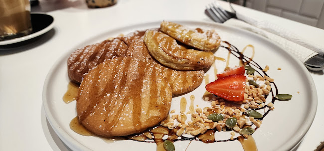 Tiny Elephant - Soft Serve & Coffee