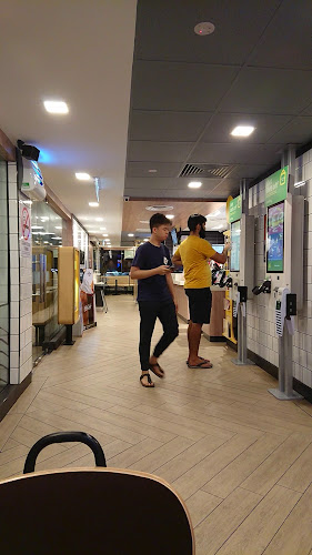 McDonald's - Gastronomi dan perhotelan