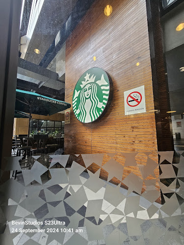 Starbucks - Gastronomi dan perhotelan
