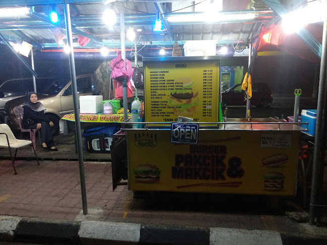 Opinii despre Burger Pakcik dan Makcik în Kuantan - Gastronomi dan perhotelan
