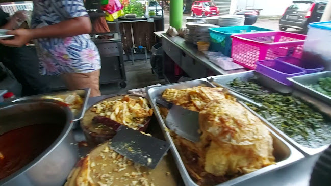 54, Jalan Ujong Pasir, 75050 Melaka