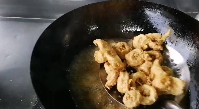 Opinii despre D'port Ikan Bakar Seafood Kuala Sepetang Taiping în Kuala Sepetang - Gastronomi dan perhotelan