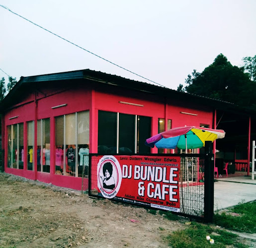 DJ Bundle & Cafe - Gastronomi dan perhotelan