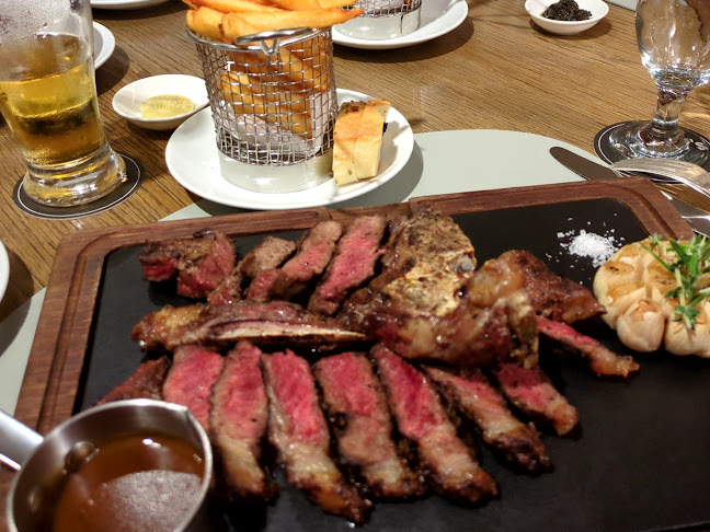 Opinii despre Arthur's Bar & Grill în Kuala Lumpur - Gastronomi dan perhotelan