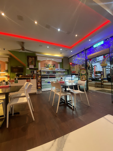 My Mama's Kitchen Restaurant - Gastronomi dan perhotelan