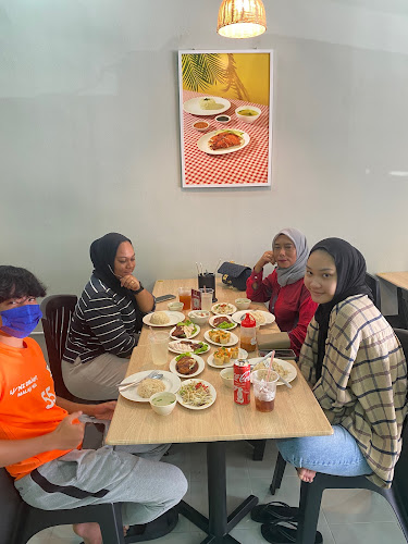 Opinii despre Mychick Nasi Ayam & Itik în Petaling Jaya - Gastronomi dan perhotelan