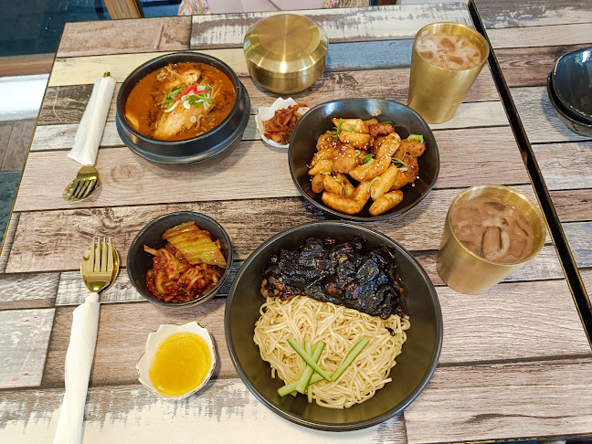 OmmaSón Signature Korean Cafe - Gastronomi dan perhotelan