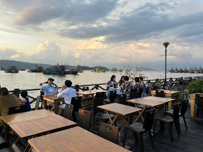 Toscani's Wine & Dine Cafe