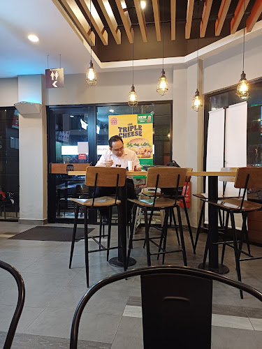 Burger King Damansara Perdana - Gastronomi dan perhotelan