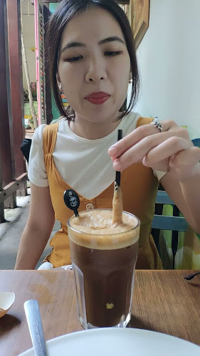 Comentarii opinii despre Calanthe Art Cafe