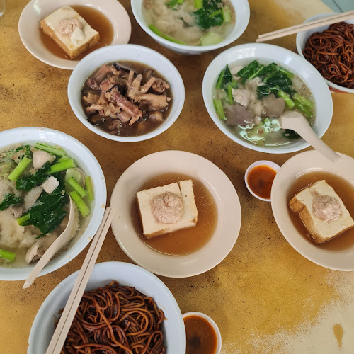 Opinii despre Kedai Kopi Melanian 2 (金沙园生肉面) în Kota Kinabalu - Gastronomi dan perhotelan