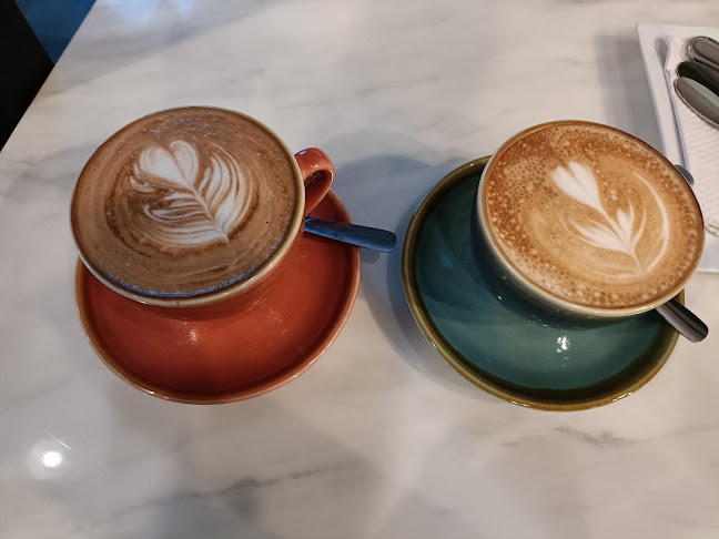 Comentarii opinii despre Marketplace Waffle Bar & Cafe