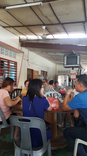 Opinii despre 闲人茶餐室 Kopitiam Senang în Teluk Intan - Gastronomi dan perhotelan