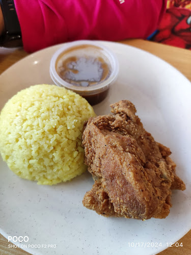 Borenos Fried Chicken (Penampang) - Gastronomi dan perhotelan