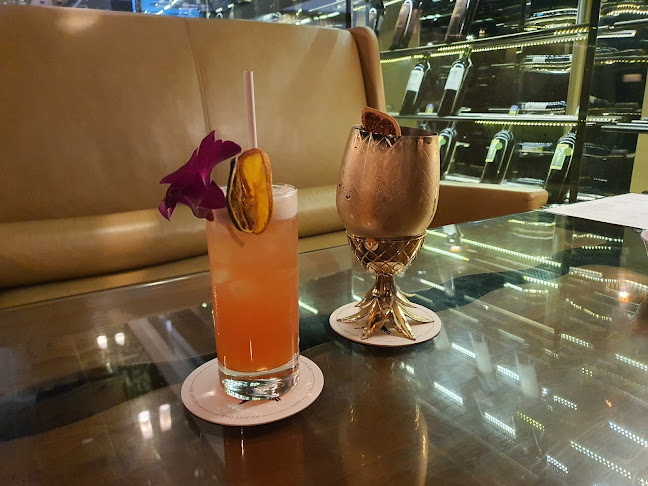 Comentarii opinii despre Aviary Bar