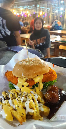 Kedohoq Cheq - Gastronomi dan perhotelan