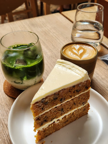 Comentarii opinii despre Tapestry | Chow Kit