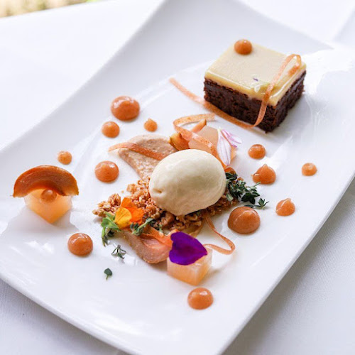 Suffolk House Restaurant - Gastronomi dan perhotelan