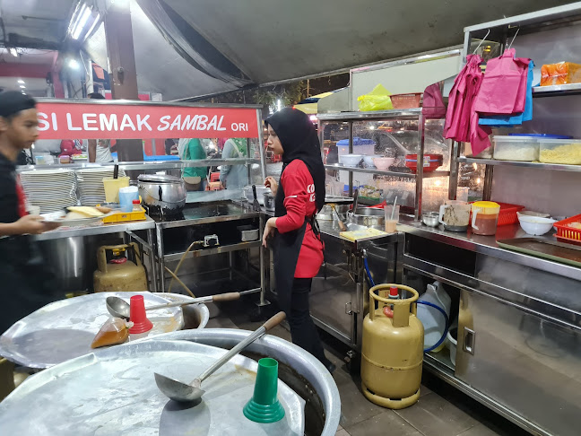 Iman Koeyteow Kerang - Gastronomi dan perhotelan