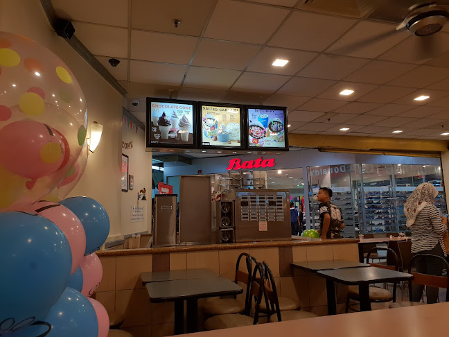 McDonald's Karamunsing - Gastronomi dan perhotelan