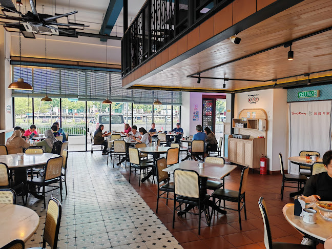 Comentarii opinii despre Kopi Ping Cafe @ Sutera Avenue