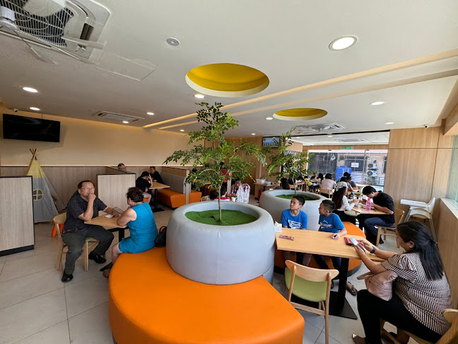 Opinii despre Borenos Fried Chicken (Penampang) în Kota Kinabalu - Gastronomi dan perhotelan