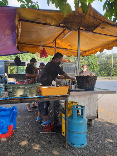 Opinii despre Burger Bus Stop Seksyen 20 Shah Alam în Shah Alam - Gastronomi dan perhotelan