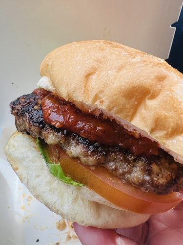 MunchiesKK Burger - Gastronomi dan perhotelan