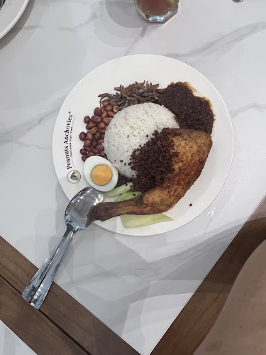 Opinii despre Peanuts Anchovies @ Waterfront Kuching în Kuching - Gastronomi dan perhotelan